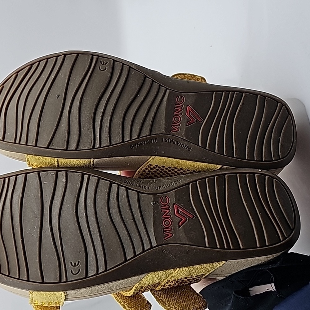 Vionic Alexis Sandals Straps Adjustable Size 7 - image 4